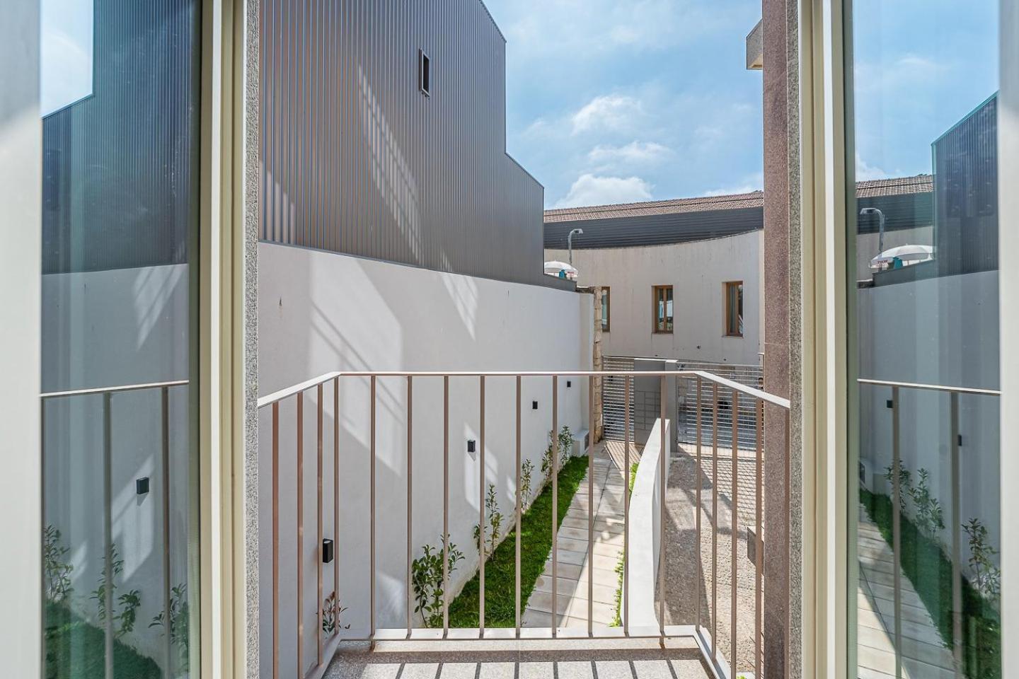 Guestready - Downtown Refuge With Private Parking Apartment Porto Exterior foto